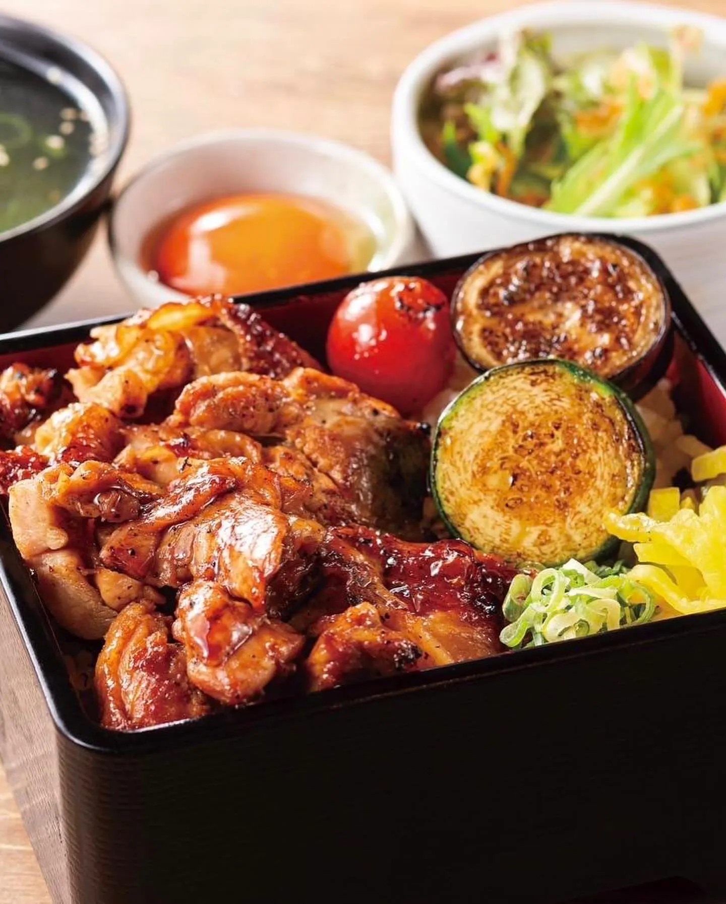 中央線・武蔵境駅周辺で美味しい焼鳥ランチが食べれる【炭火焼鳥...